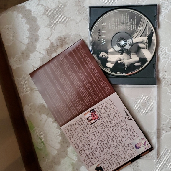 CD-Asylum Records-Bryan White. Producers BillyJo Walker, Jr. & Kyle Lehning-1994 - Picture 7 of 11